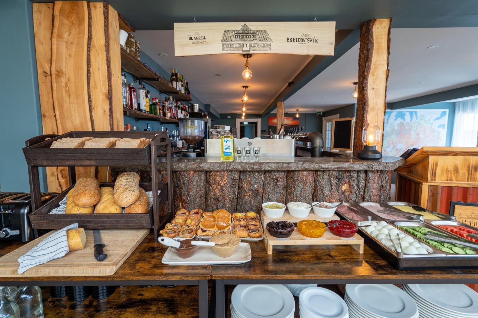 Hotel Post Breiddalsvik Ngoại thất bức ảnh